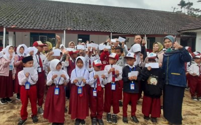 Santunan Yatim Piatu dalam Sanlat Cahaya Ramadan: Ceria, Harmonis, dan Berakhlak Mulia